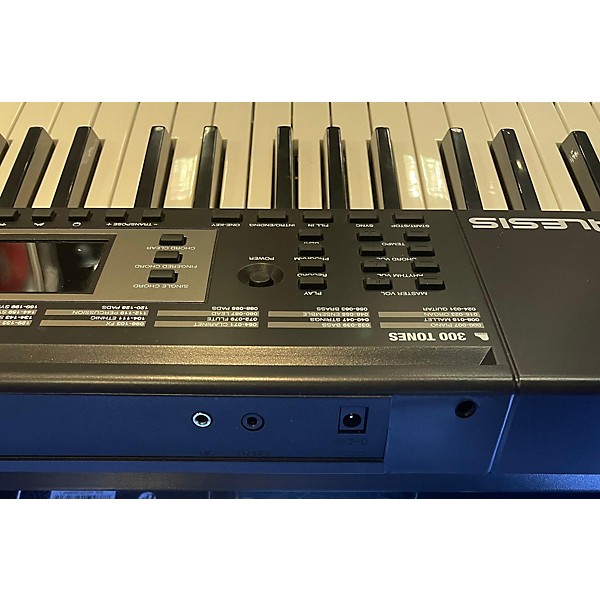 Used Alesis Harmony 61