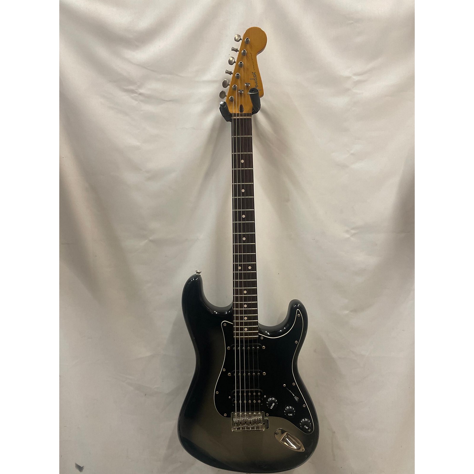 Used Fender Modern Player Stratocaster HSS Solid Body Electric Guitar ...