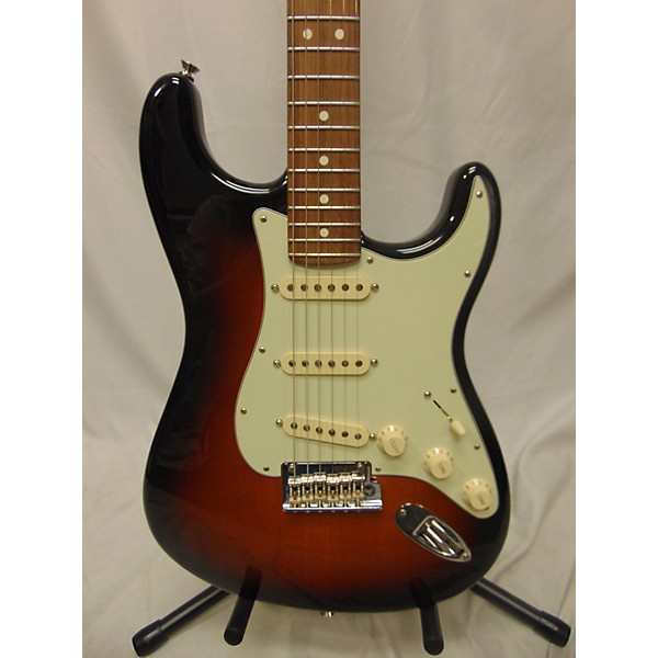 Used Fender American Professional Stratocaster With Rosewood Neck Solid Body Electric Guitar