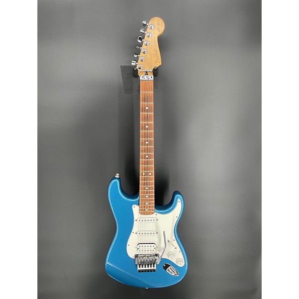 Used Fender Used Fender Richie Sambora Signature Stratocaster Lake Placid Blue Solid Body Electric Guitar