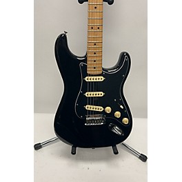 Used Fender Used Fender Player Stratocaster Black Solid Body Electric Guitar