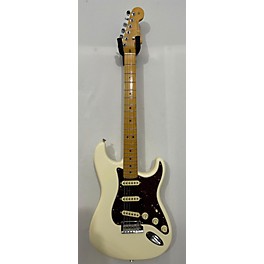 Used Fender Used Fender American Professional II Stratocaster Olympic White Solid Body Electric Guitar