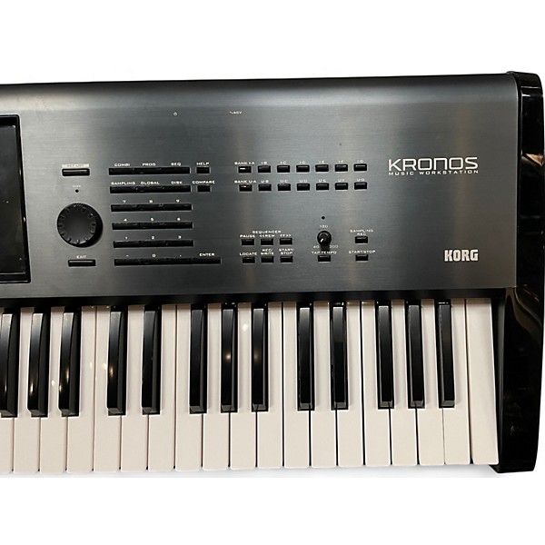 Used Korg Used KORG Kronos 2 61 Keyboard Workstation