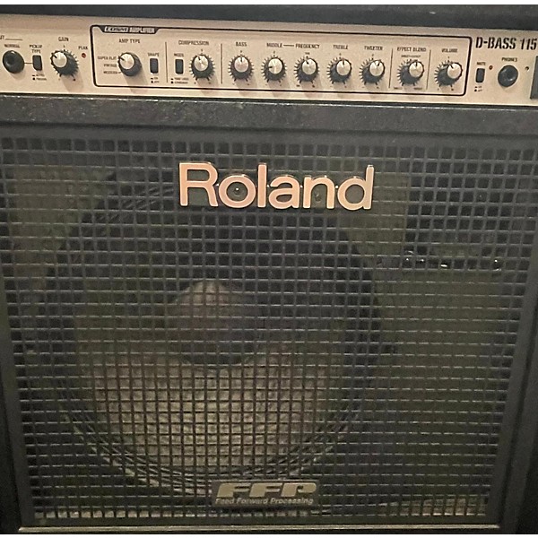 Used Roland Kc600 Bass Combo Amp