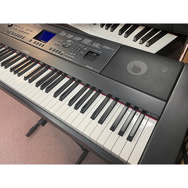 Used Yamaha DGX660B Portable Keyboard