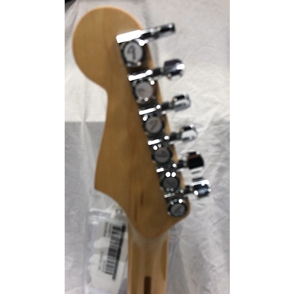 Used Fender STRATOCASTER Solid Body Electric Guitar