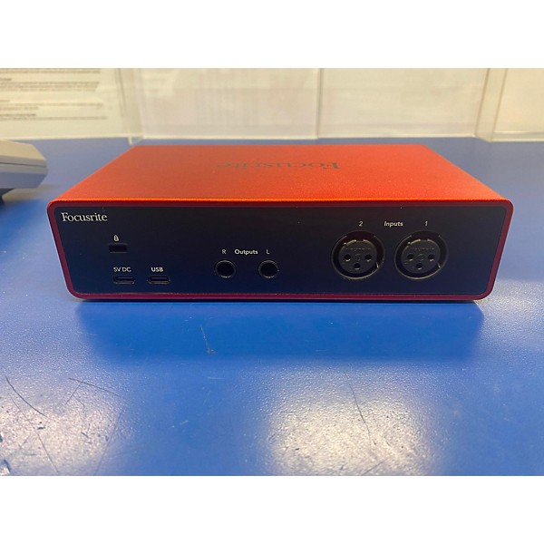 Used Focusrite Scarlett 2i2 Gen 4 Audio Interface