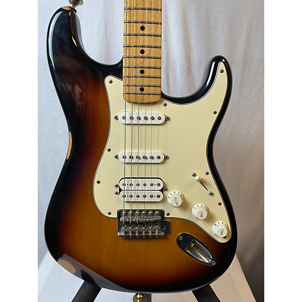 Used Fender Used Fender Player Stratocaster HSS Sunburst Solid Body Electric Guitar