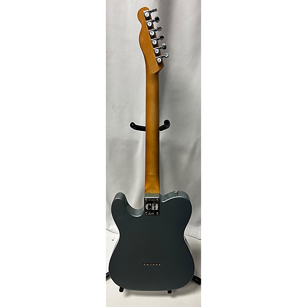 Used Fender Used Fender CHRISSIE HYNDE TELE RW IBM Ice Blue Metallic Solid Body Electric Guitar