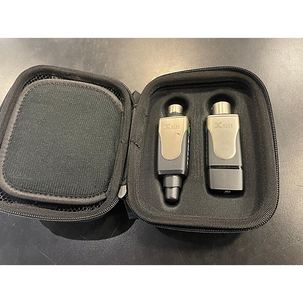 Used Xvive U3 Handheld Wireless System