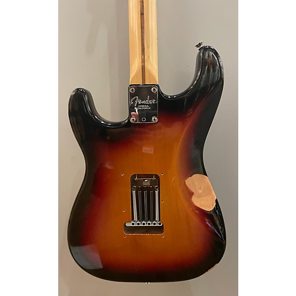 Used Fender Used Fender 60th Anniversary American Standard Stratocaster Sunburst Solid Body Electric Guitar