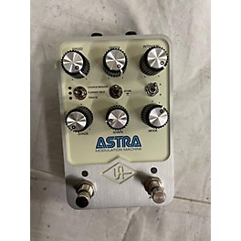 Used Universal Audio Used Universal Audio Astra Modulation Machine Effect Pedal