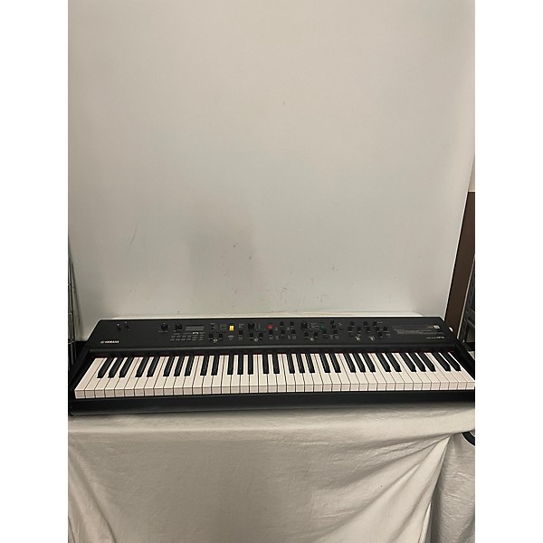 Used Yamaha CP73 73 Key Stage Piano