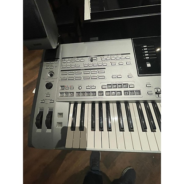 Used Yamaha Tyros 5 61 Key Arranger Keyboard