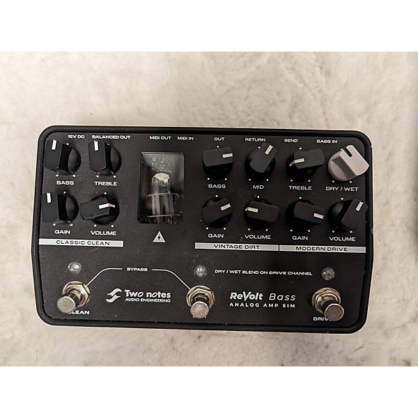 Used Two Notes AUDIO ENGINEERING ReVolt 3-Channel All-Analog Bass Simulator And DI Bass Effect Pedal