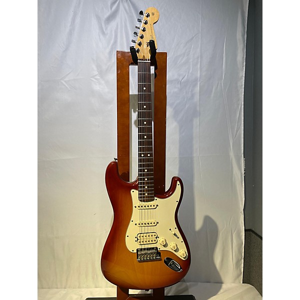 Used Fender Used Fender 60th Anniversary American Standard Stratocaster Sienna Sunburst Solid Body Electric Guitar