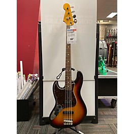 Used Fender Used Fender 1962 Reissue Jazz Bass 3 Tone Sunburst Electric Bass Guitar