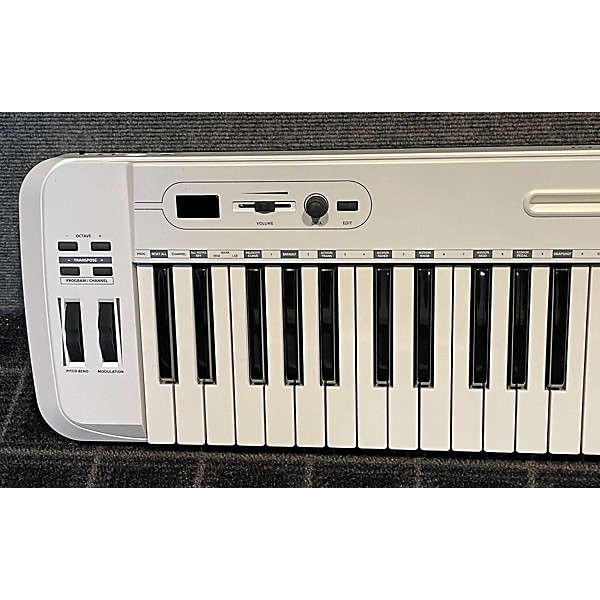 Used Samson Carbon 61 Key MIDI Controller