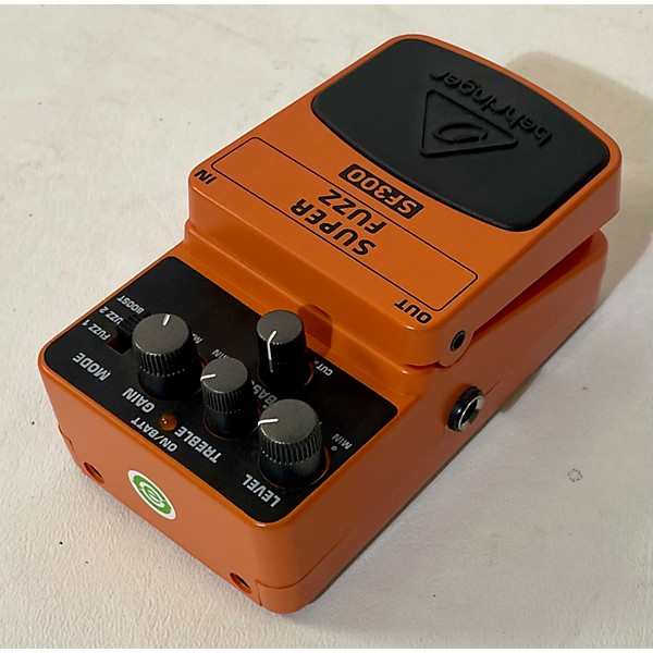 Used Behringer FS300 Effect Pedal