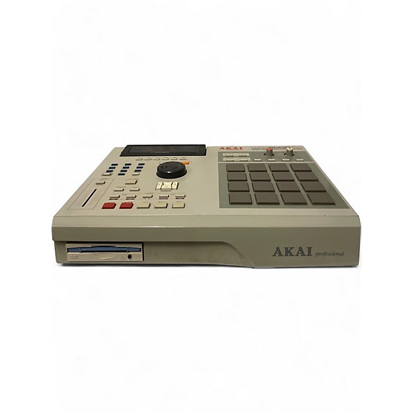 Used Akai Professional Used Akai Professional MPC2000XL Production Controller