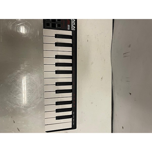 Used Akai Professional LPK25 MIDI Controller