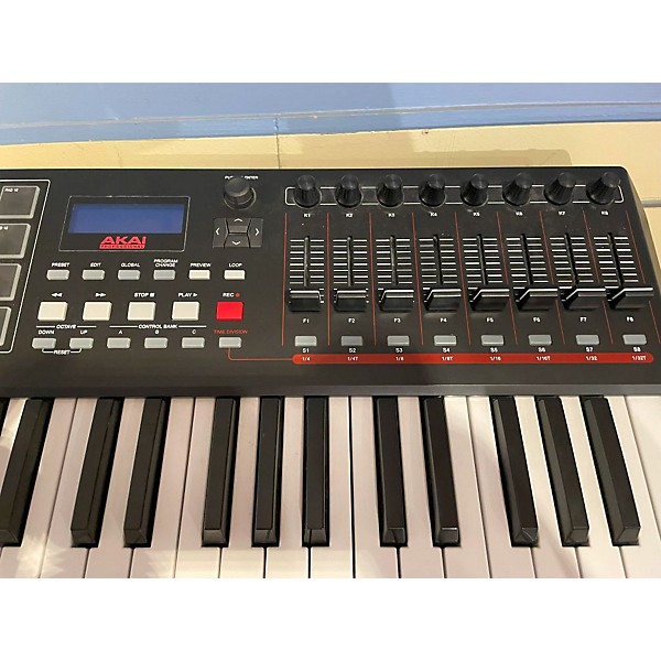 Used Akai Professional Used Akai Professional MPK249 49 Key MIDI Controller