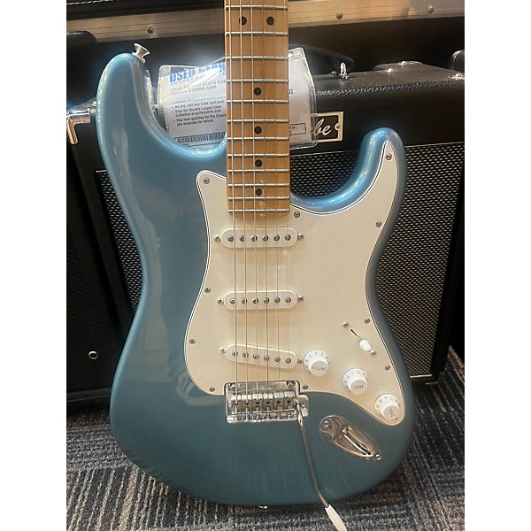 Used Fender Used Fender Player Stratocaster Metallic Blue Solid Body Electric Guitar