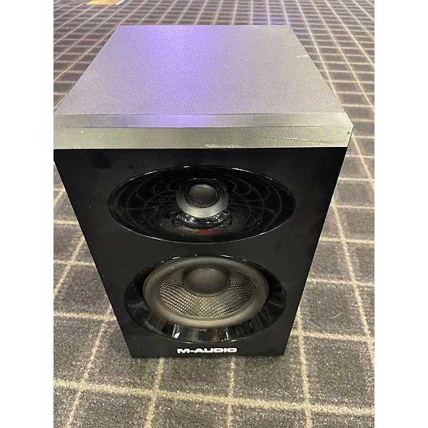 Used M-Audio BX5 Powered Monitor