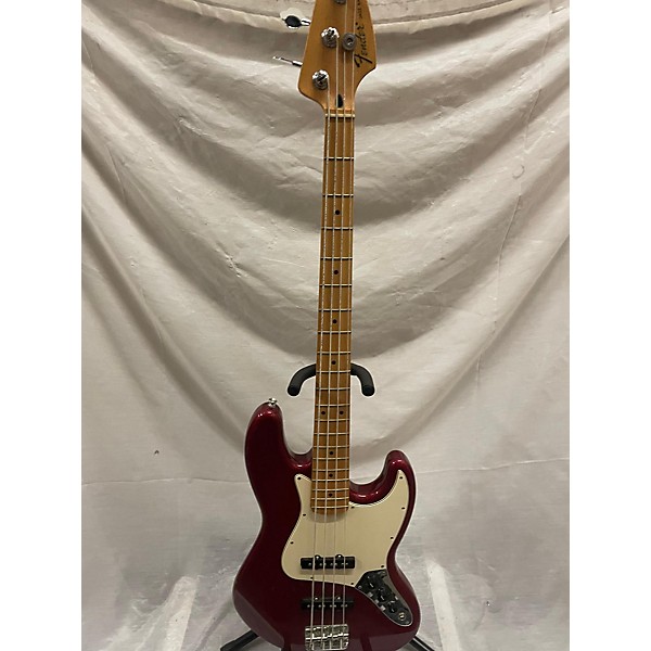 Used Fender Used 2009 Fender Jazz Bass Candy Apple Red Electric Bass Guitar