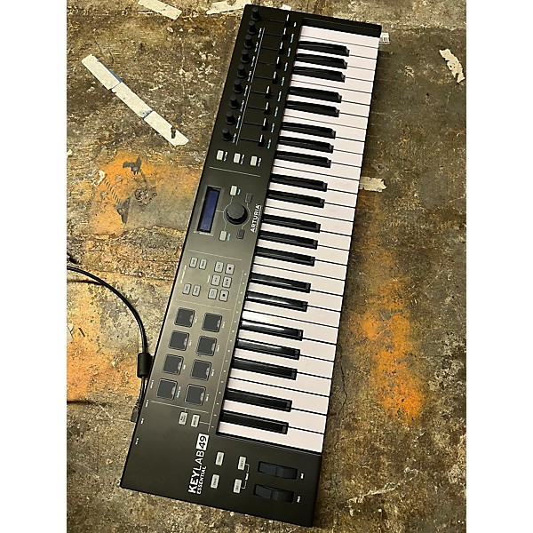 Used Arturia Used Arturia Keylab Essential 49 MIDI Controller