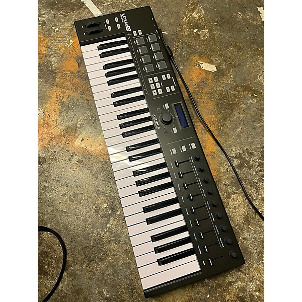 Used Arturia Used Arturia Keylab Essential 49 MIDI Controller