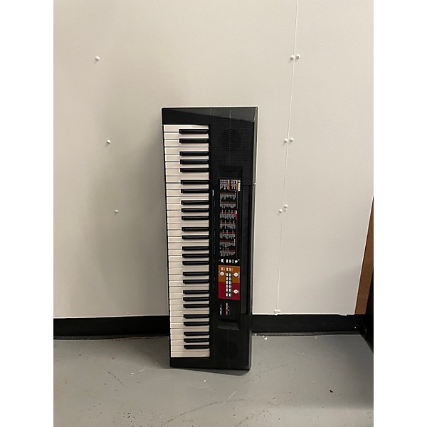 Used Yamaha F51 Portable Keyboard