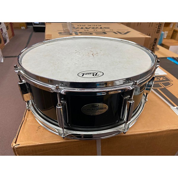 Used Pearl 5X14 Forum Series Snare Drum