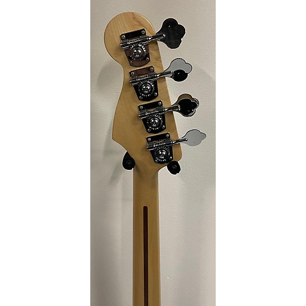 Used Fender 2004 Standard Jazz Bass Electric Bass Guitar