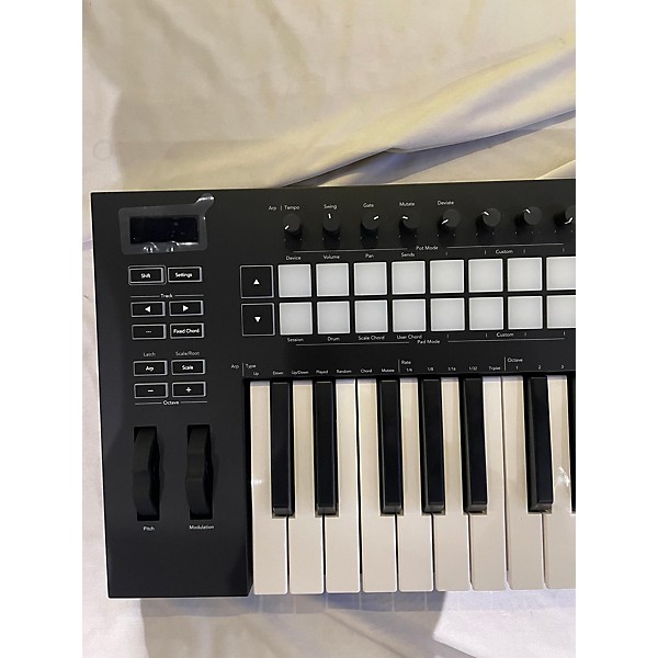 Used Novation Used Novation Launchkey 49 Key MIDI Controller