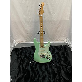 Used Fender Used Fender Player Stratocaster Seafoam Pearl Solid Body Electric Guitar