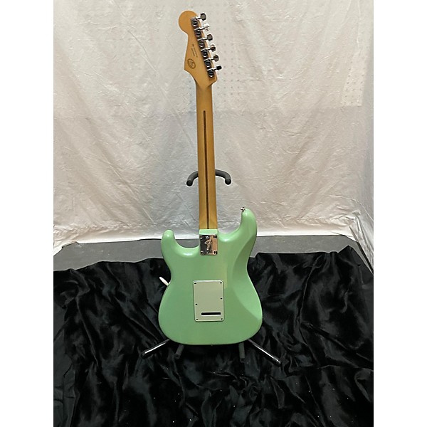 Used Fender Used Fender Player Stratocaster Seafoam Pearl Solid Body Electric Guitar