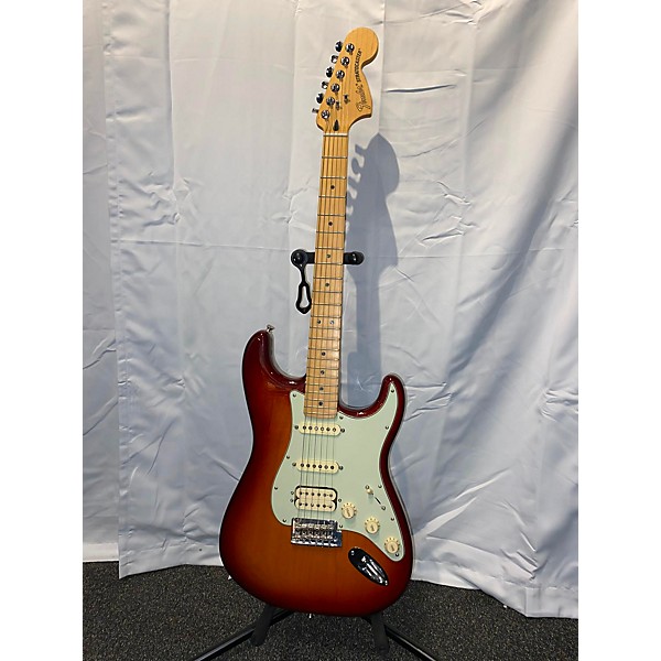 Used Fender Used Fender Standard Stratocaster HSS Sienna Sunburst Solid Body Electric Guitar