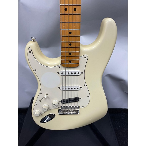 Used Fender Used 1997 Fender Jimi Hendrix Tribute Stratocaster Olympic White Solid Body Electric Guitar