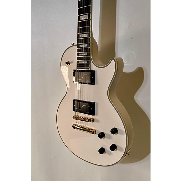 Used Epiphone Used Epiphone Matt Heafy Les Paul Custom Alpine White Solid Body Electric Guitar