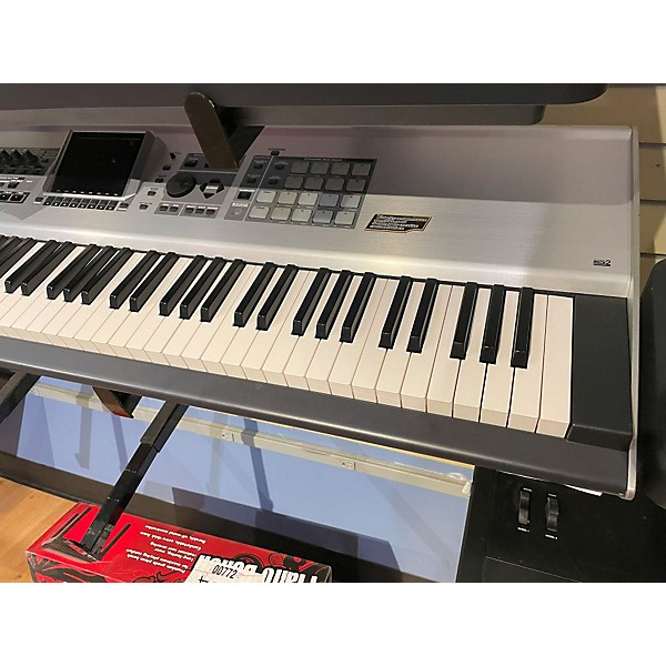 Used Roland Used Roland Fantom X8 Keyboard Workstation