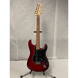 Used Fender Used Fender Player Stratocaster HSS Pau Ferro Candy Apple Red Solid Body Electric Guitar