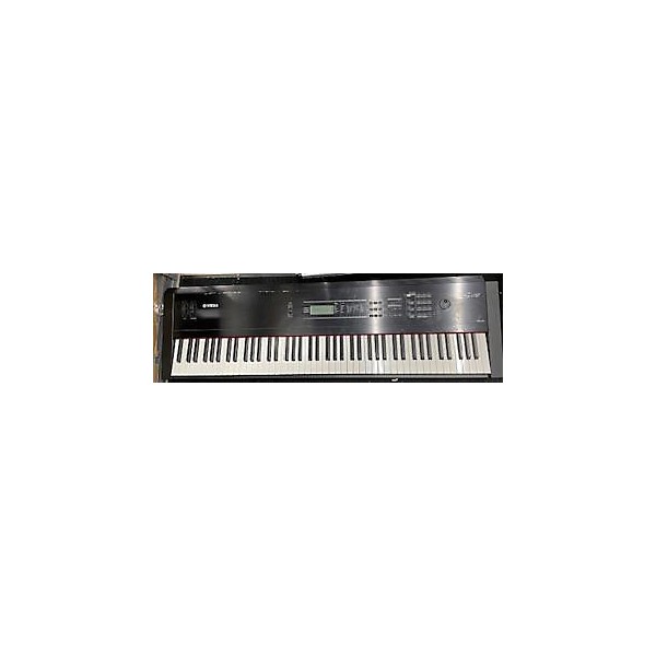 Used Yamaha Used Yamaha S08 88 Key Synthesizer