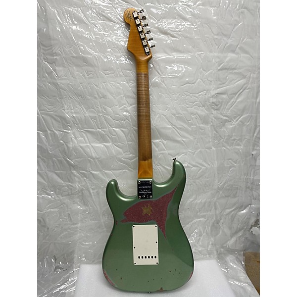 Used Fender Used 2018 Fender Limited '64 Special Strat Relic AGED SAGE GREEN METALLIC OVER CHAMPAGNE SPARKLE Solid Body El...