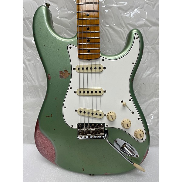 Used Fender Used 2018 Fender Limited '64 Special Strat Relic AGED SAGE GREEN METALLIC OVER CHAMPAGNE SPARKLE Solid Body El...