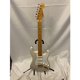 Used Fender Used Fender American Vintage 1957 Commemorative Stratocaster Cream Solid Body Electric Guitar