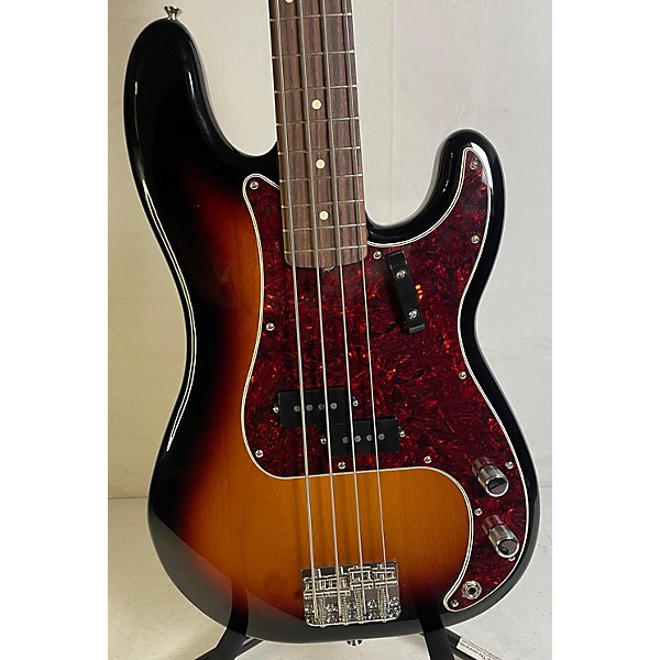 Used Fender Vintera II Electric Bass Guitar