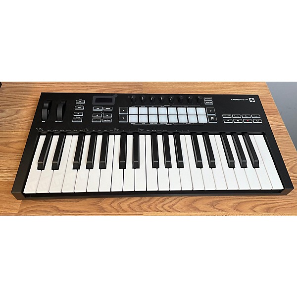 Used Novation Launchkey 25 Key MIDI Controller