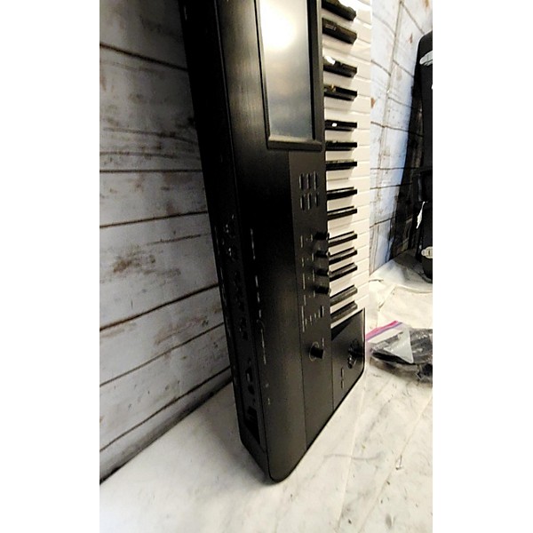 Used KORG Krome 61 Key Keyboard Workstation