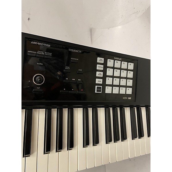 Used Roland 2020s FA08 Keyboard Workstation